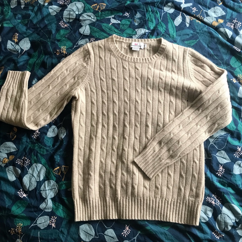 Cashmere cable knit sweater